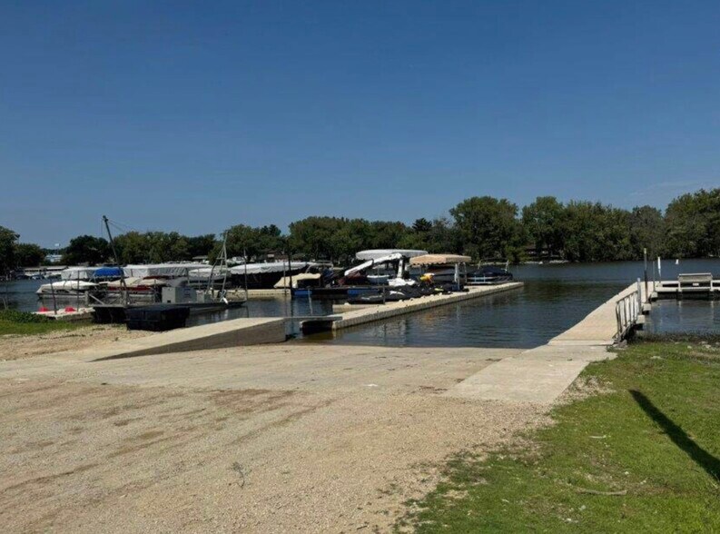 More Photos Of 807 E Harbor Rd, Milton Marina For Sale