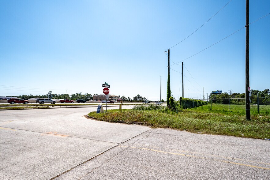 More Photos Of 21456 W Knox Dr, Porter Land For Sale