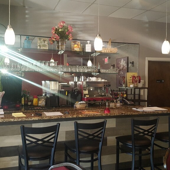 More Photos Of 1047 Broad St, Paulsboro Unknown For Lease