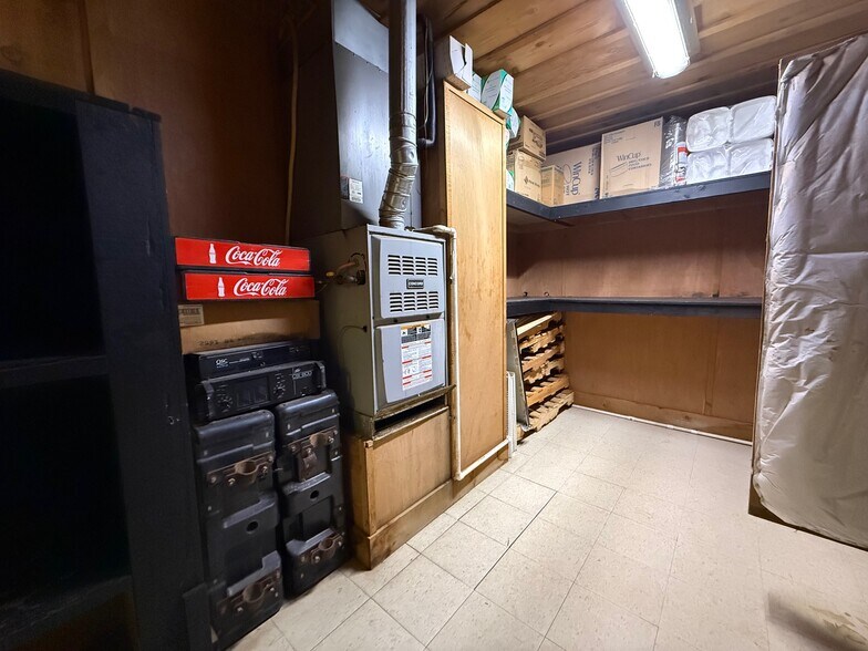More Photos Of 27971 OK-50, Freedom Convenience Store For Sale