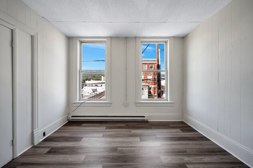 More Photos Of , Carbondale Multifamily For Sale