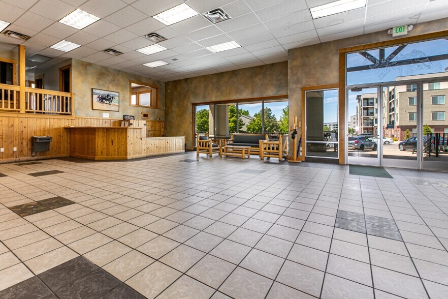 More Photos Of 562 S State St, Clearfield Auto Dealership For Sale