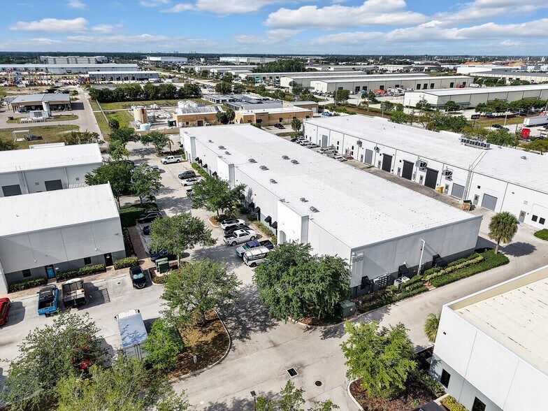 More Photos Of 8801 Business Park Dr, Fort Myers Warehouse For Lease