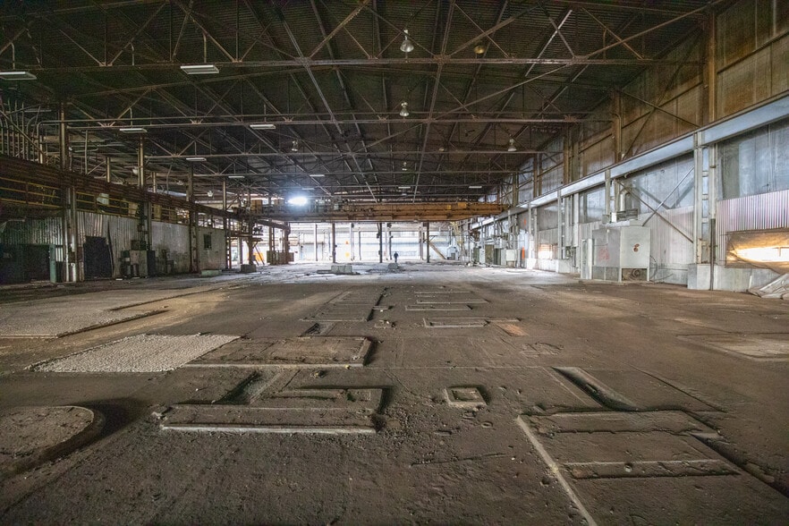 More Photos Of 2800 E Dunes Hwy, Gary Warehouse For Lease