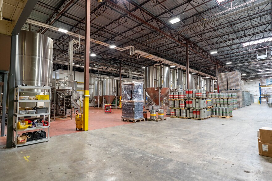 More Photos Of 8201 S Congress Ave, Austin Distribution For Sale