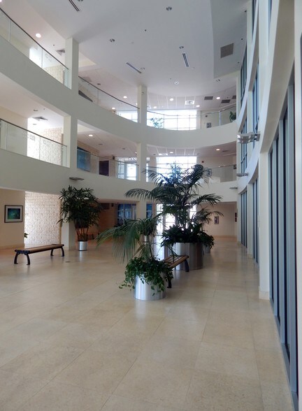 More Photos Of 1050 SE Monterey Rd, Stuart Medical For Lease