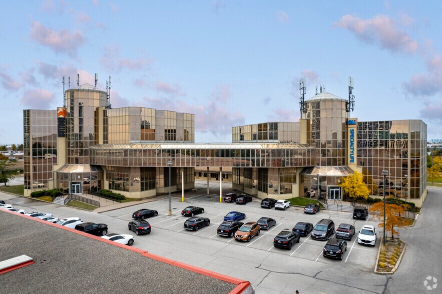 More Photos Of 8000 Jane St, Vaughan Office For Lease