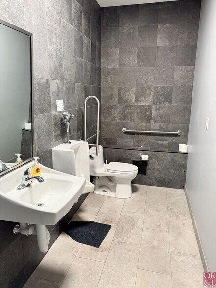 More Photos Of 980 Stanley St, New Britain Warehouse For Sale