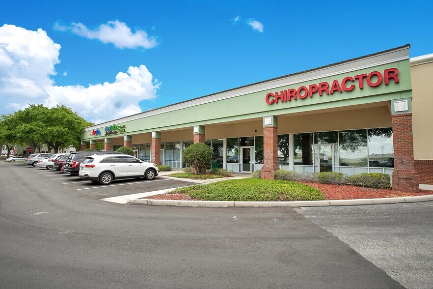 More Photos Of 2300 Griffin Rd, Lakeland Unknown For Lease