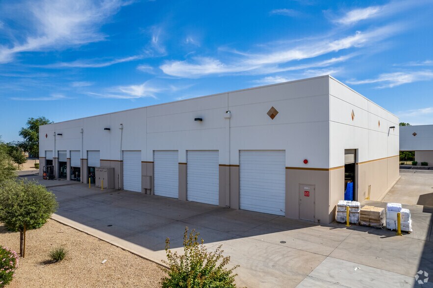 More Photos Of 3602 E Southern Ave, Phoenix Warehouse For Lease