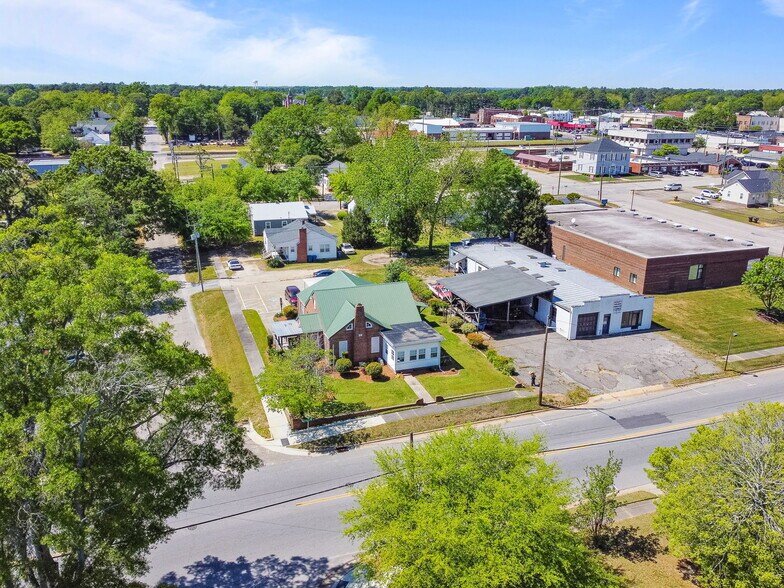 More Photos Of 310 S Clinton Ave, Dunn Medical For Sale