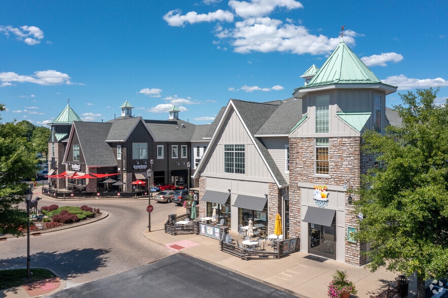 More Photos Of 1311 Herr Ln, Louisville Unknown For Lease