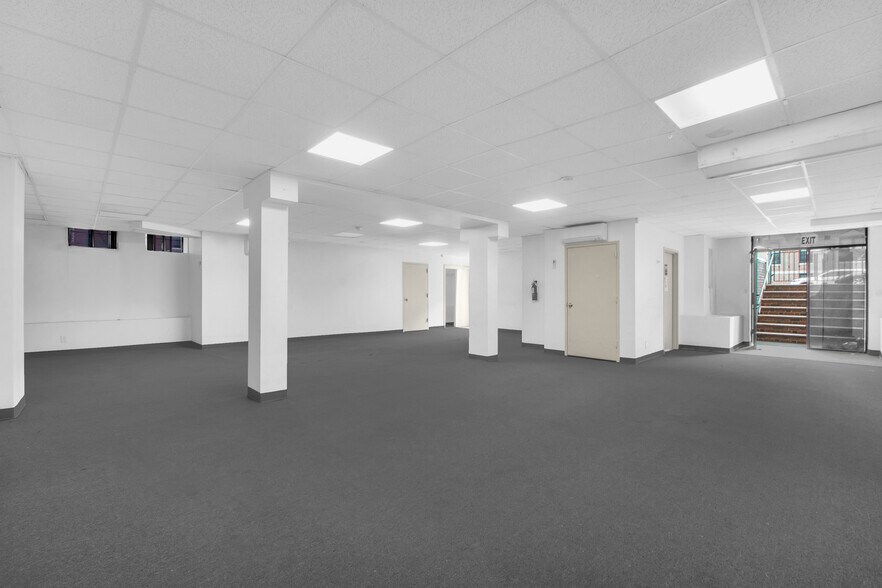 More Photos Of 1494 Ocean Ave, Brooklyn Flex For Lease