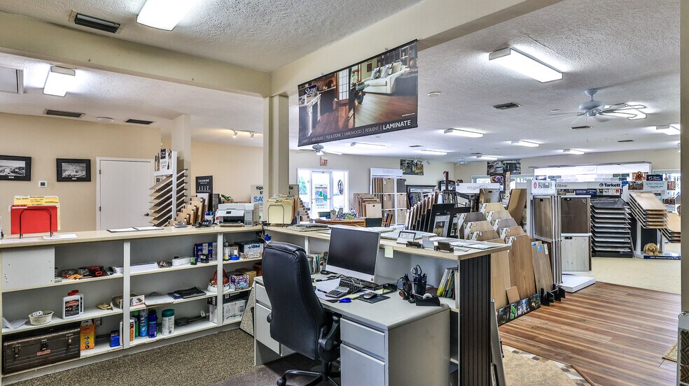 More Photos Of 4720 E Moody Blvd, Bunnell Freestanding For Sale