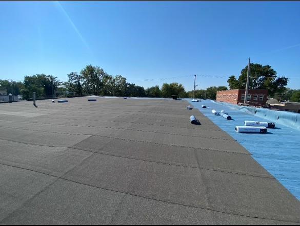 More Photos Of 1720 Quindaro Blvd, Kansas City General Retail For Sale