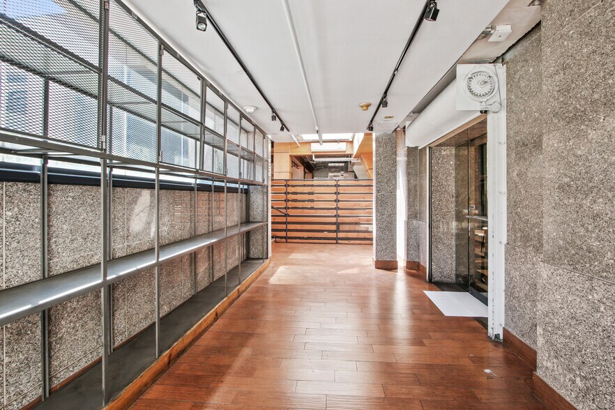 More Photos Of 601 W 5th St, Los Angeles Office For Lease