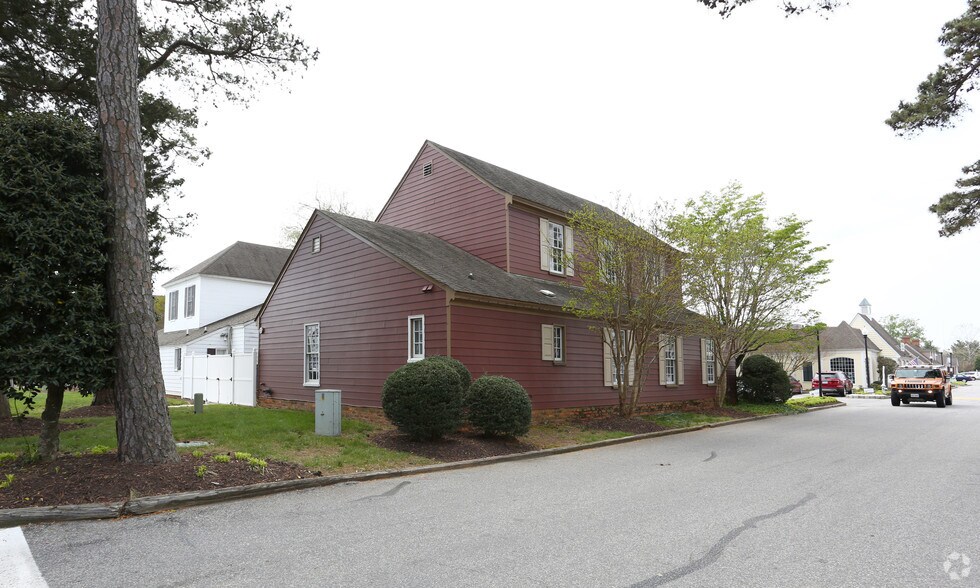 More Photos Of 1220 Sycamore Sq, Midlothian Unknown For Lease