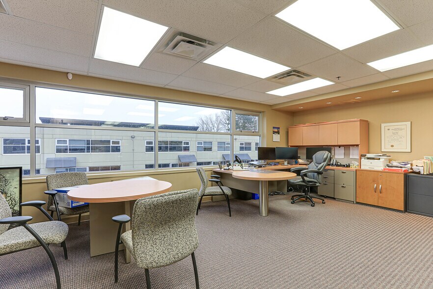 More Photos Of 12520 Horseshoe Way, Richmond Warehouse For Lease