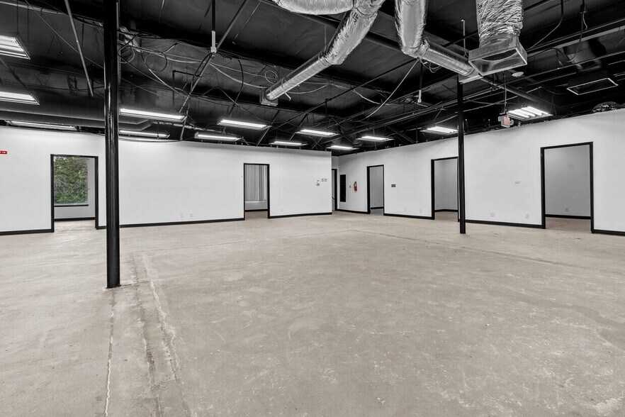 More Photos Of 9036 Winnetka Ave, Northridge Loft Creative Space For Lease