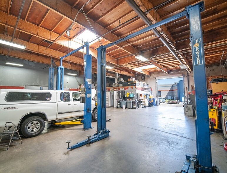 More Photos Of 1146 N Melrose Dr, Vista Warehouse For Sale