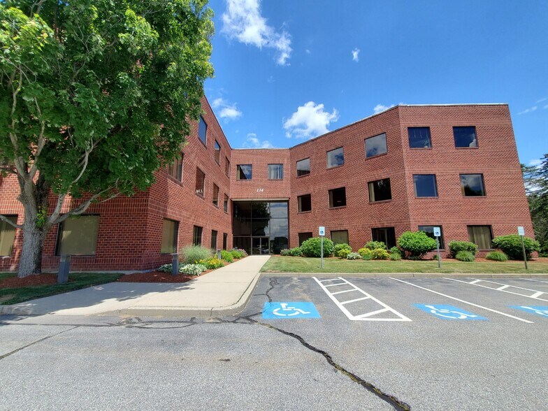 More Photos Of 134 Flanders Rd, Westborough Office For Lease