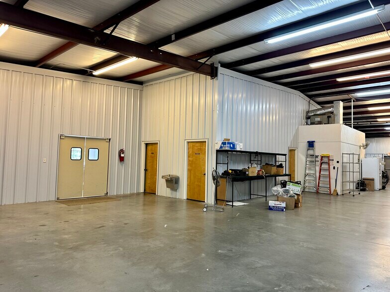 More Photos Of 1150 South Blvd, Brewton Freestanding For Sale