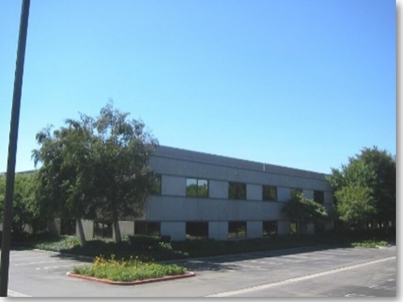 More Photos Of 9451 Corbin Ave, Northridge Office For Sale