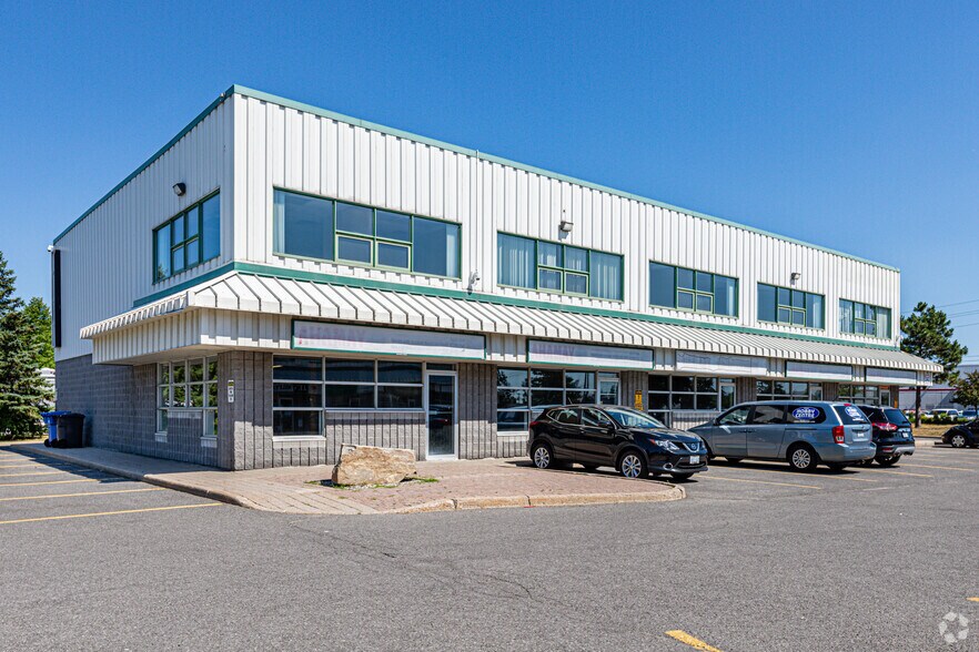 More Photos Of 43 Roydon Pl, Ottawa Office For Lease