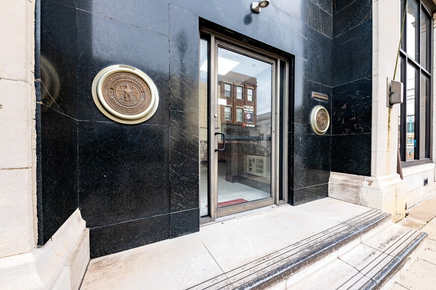 More Photos Of 700 Market St, Parkersburg Office For Lease