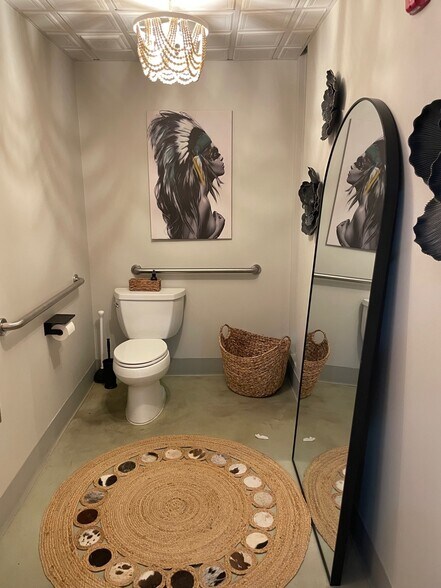 More Photos Of 489 Ellicott St, Buffalo Apartments For Lease