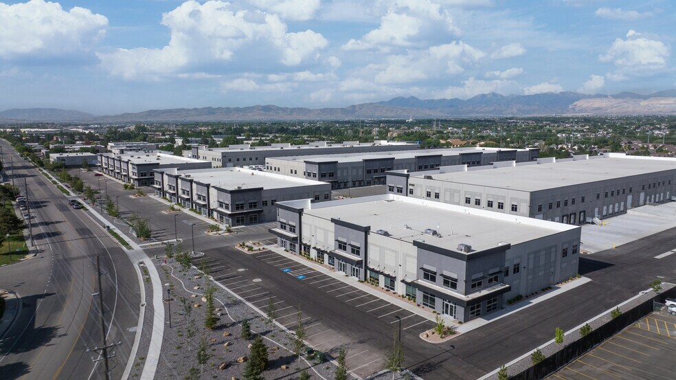 More Photos Of 9270 S 500 W, Sandy Showroom For Lease