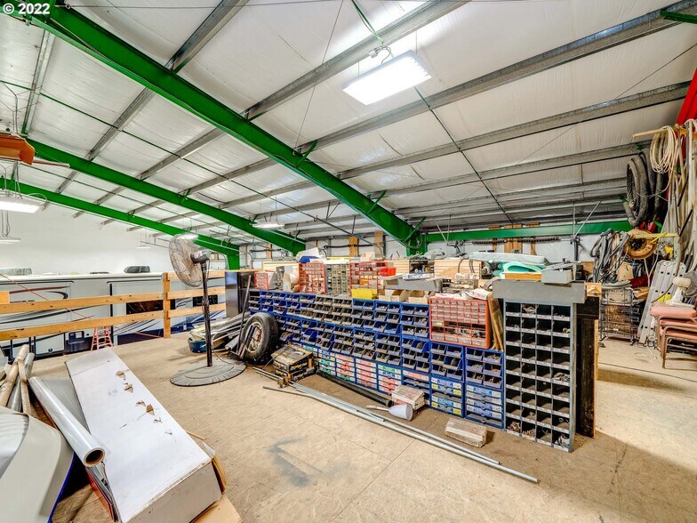 More Photos Of 4190 Highway 101 N, Tillamook Warehouse For Sale