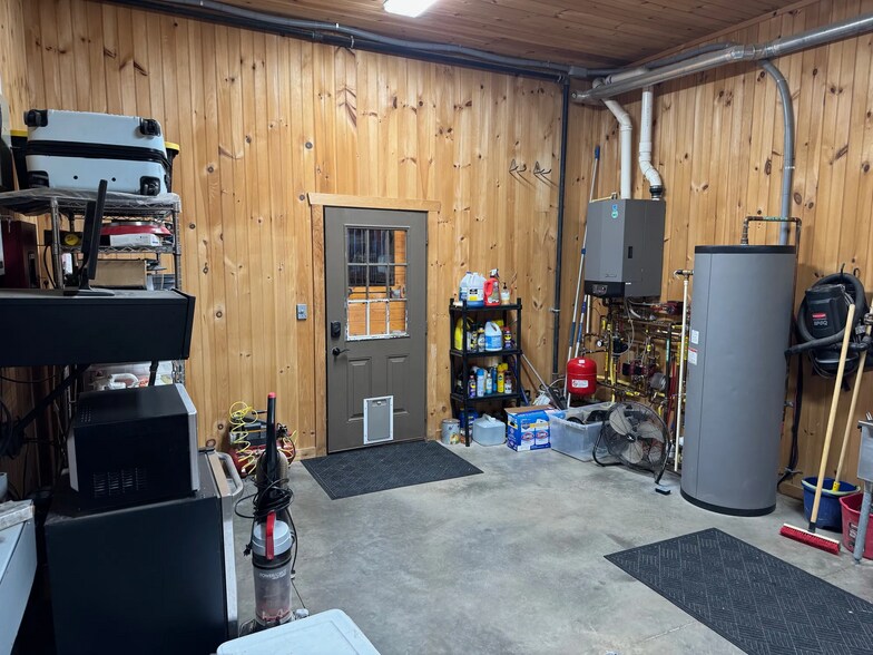 More Photos Of 115 Hilltop Dr, Phoenix Sports And Entertainment For Sale