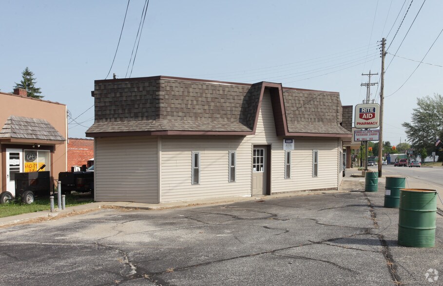 Primary Photo Of 67 S Maple St, Grant Medical For Sale