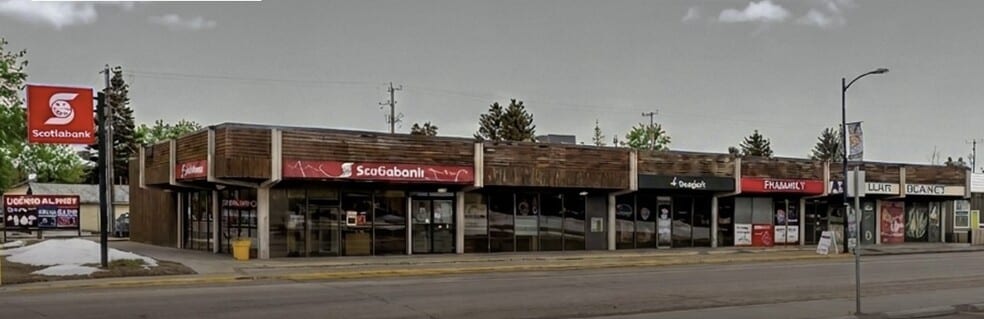 Primary Photo Of 9925 100 St, Morinville Storefront For Sale