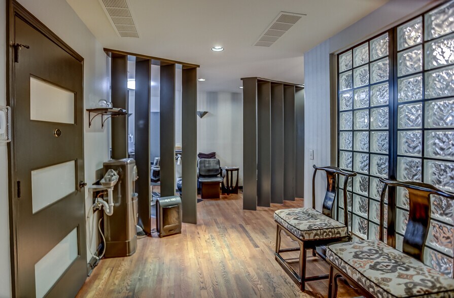 More Photos Of 1086 W Rex Rd, Memphis Freestanding For Sale