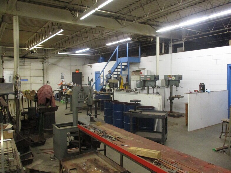 More Photos Of 3745 Dykstra Dr NW, Grand Rapids Manufacturing For Sale