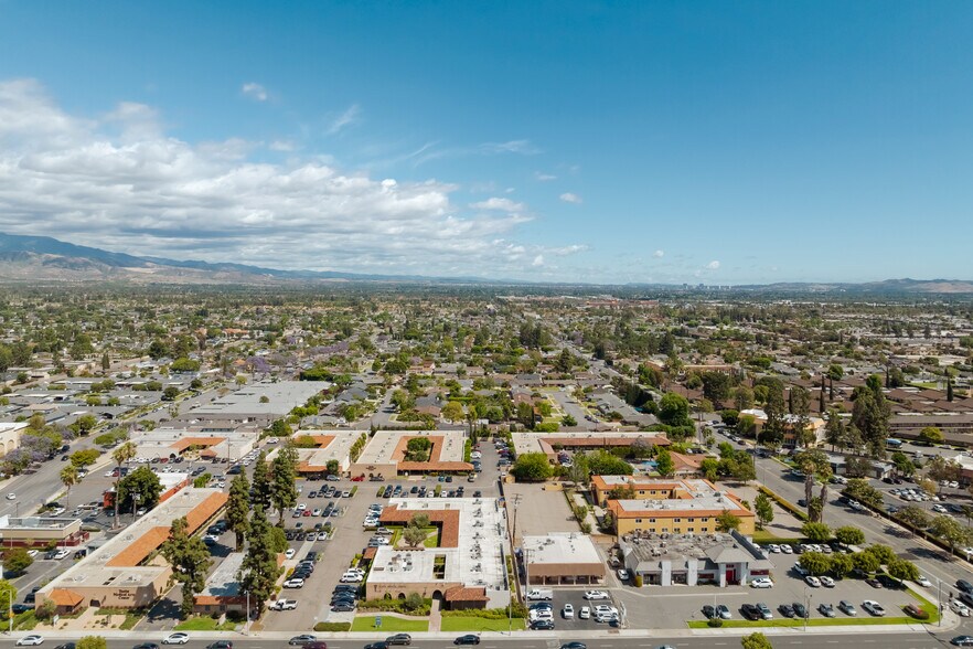More Photos Of 13362 Newport Ave, Tustin Unknown For Lease