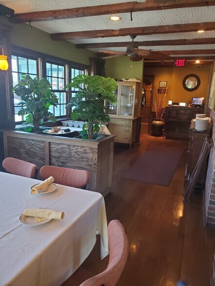 More Photos Of 375 Georges Rd, Dayton Restaurant For Sale