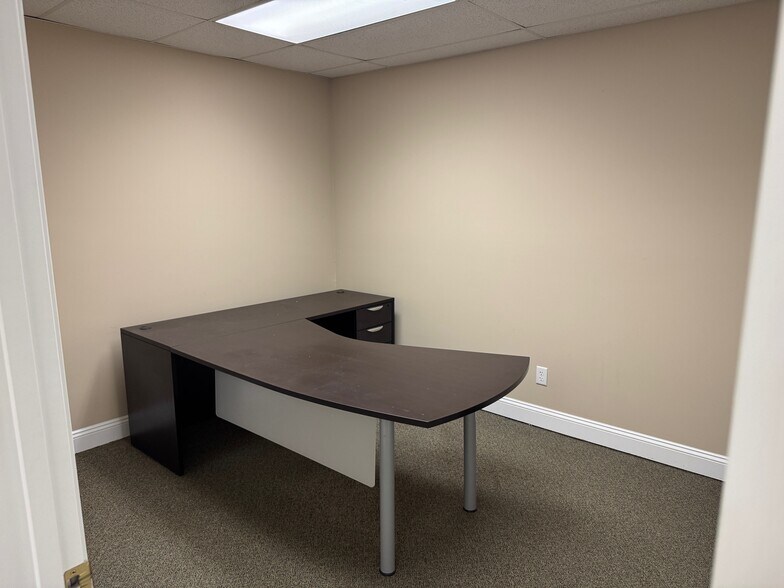 More Photos Of 2160 S 6th St, Springfield Industrial For Sale