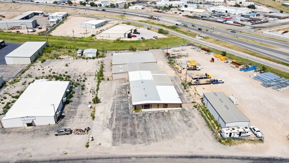 More Photos Of 2031 Trade Dr, Midland Showroom For Sale