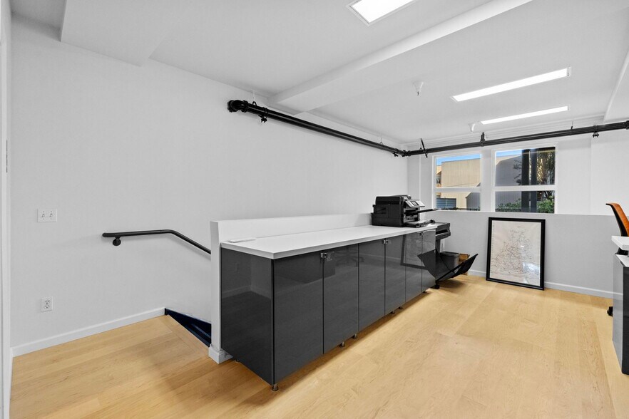 More Photos Of 50 29th St, San Francisco Apartments For Lease