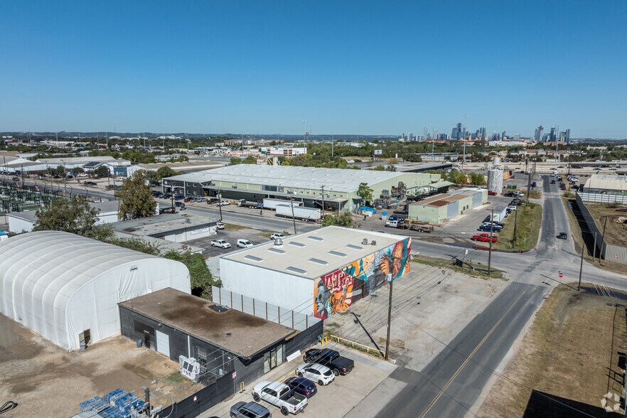 More Photos Of 625 Industrial Blvd, Austin Warehouse For Lease