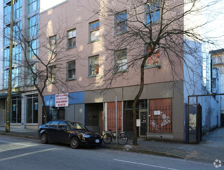 More Photos Of 134-136 Powell St, Vancouver Storefront Retail Office For Lease