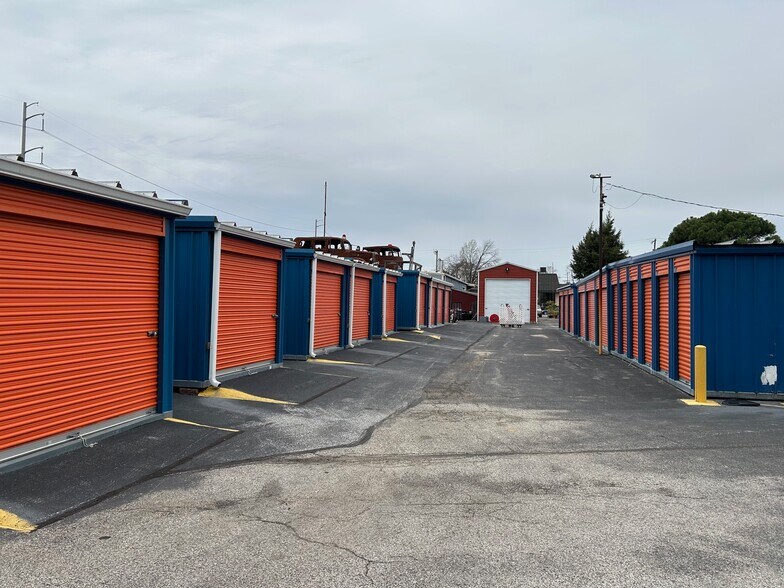 More Photos Of 311-315 Oak Ln, Glenolden Self Storage For Sale