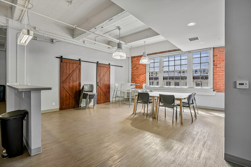 More Photos Of 715 J St, San Diego Loft Creative Space For Lease