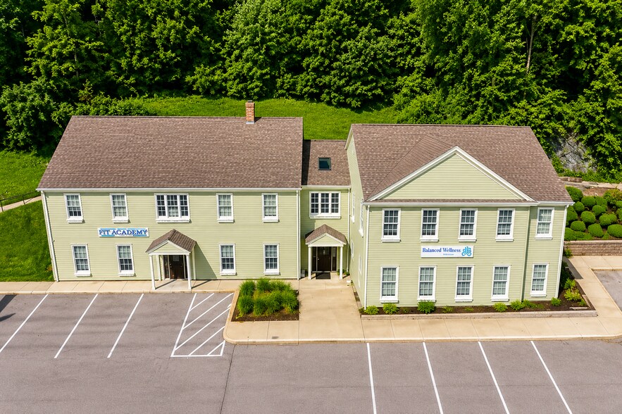 More Photos Of 620 Norwich New London Tpke, Uncasville Office For Lease