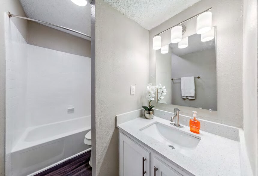 More Photos Of 1830 W Rundberg Ln, Austin Apartments For Sale