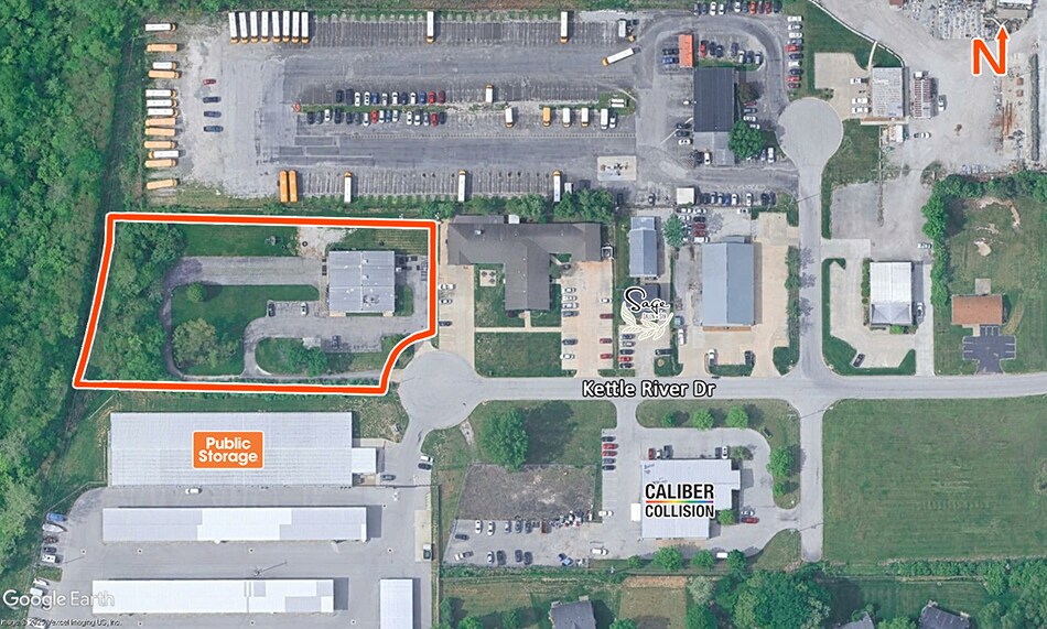 More Photos Of 18 Kettle River Dr, Glen Carbon Warehouse For Sale