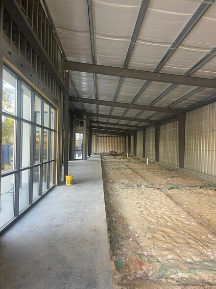 More Photos Of 7702 Magnolia Beach Rd, Denham Springs Office For Lease